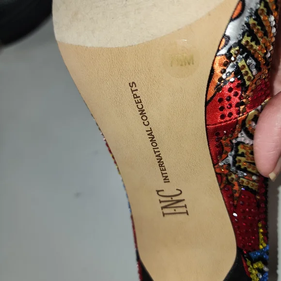 INC International Concepts Red Comic-Print Pointed-Toe Crystal Heels - Picture 7 of 12